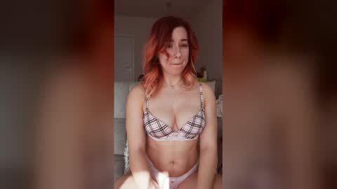 lucyxlou online show from 03-12-26, 11:16