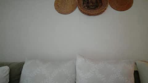 Snapshot of luh698171 chatting on 03-09-26, 10:03 Luxious online show from 03-09-26, 10:03