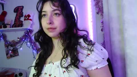 Snapshot of luhannaeverdeen chatting on 02-15-26, 04:31 Luhana online show from 02-15-26, 04:31