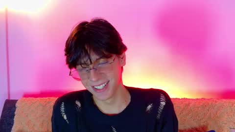 Snapshot of lui_x_dust chatting on 02-27-26, 05:18 Lui online show from 02-27-26, 05:18