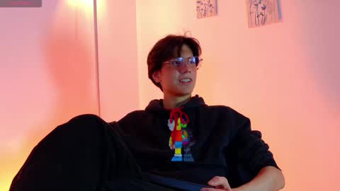 Snapshot of lui_x_dust chatting on 03-13-26, 04:41 Lui online show from 03-13-26, 04:41