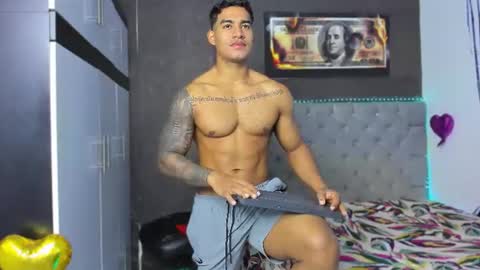 Luigi Independent model online show from 07-27-26, 03:08