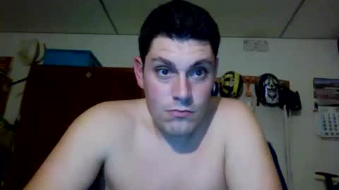 Snapshot of luis2423 chatting on 10-04-25, 10:08 A slave to the mistress.. un esclavo para las amas dominantes. online show from 10-04-25, 10:08