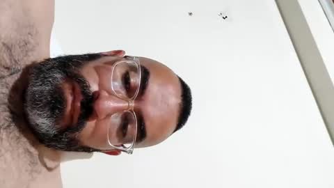 Snapshot of luis2988z chatting on 01-08-25, 04:55 Hairyman online show from 01-08-25, 04:55