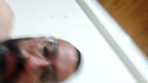 Snapshot of luis2988z chatting on 01-09-25, 02:11 Hairyman online show from 01-09-25, 02:11