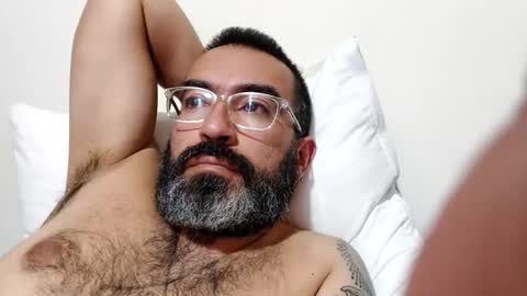 Snapshot of luis2988z chatting on 01-30-25, 02:38 Hairyman online show from 01-30-25, 02:38