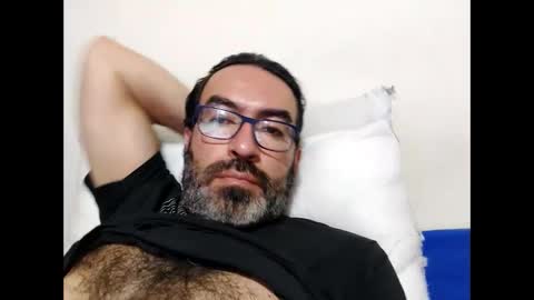 Snapshot of luis2988z chatting on 03-01-26, 11:51 Hairyman online show from 03-01-26, 11:51