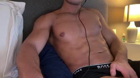 luis763413 online show from 04-29-26, 03:38