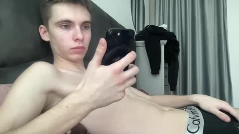 Luis and Alina online show from 03-08-25, 01:36