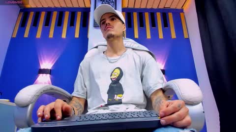 Luis AS online show from 11-18-25, 12:42