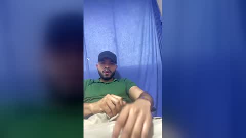 Snapshot of luis_hunk chatting on 05-17-26, 10:39 Andrew online show from 05-17-26, 10:39