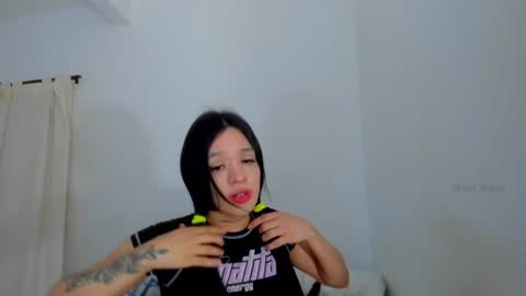 Snapshot of luisa_summer2 chatting on 07-11-26, 04:04 Luisa Fernanda online show from 07-11-26, 04:04