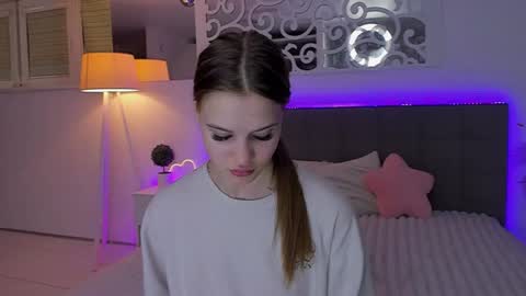LuisaClover online show from 06-28-26, 12:49