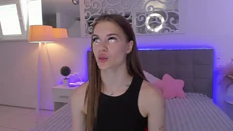 LuisaClover online show from 06-28-26, 12:55