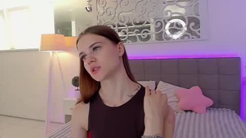 LuisaClover online show from 06-30-26, 05:08