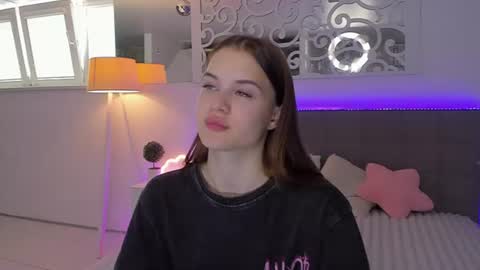 LuisaClover online show from 07-05-26, 12:23