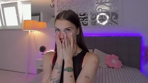 LuisaClover online show from 07-06-26, 12:24