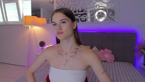 LuisaClover online show from 07-12-26, 12:29