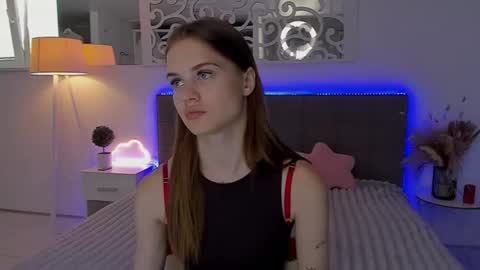LuisaClover online show from 07-28-26, 12:48
