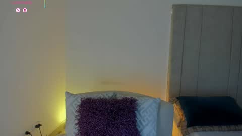 Snapshot of luisah_ chatting on 05-24-26, 08:58 L U I S A online show from 05-24-26, 08:58