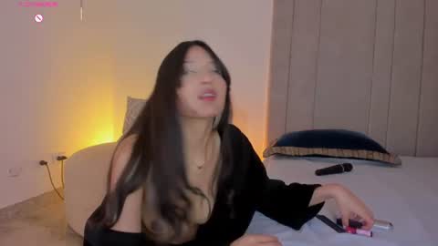 Snapshot of luisah_ chatting on 06-14-26, 02:24 L U I S A online show from 06-14-26, 02:24
