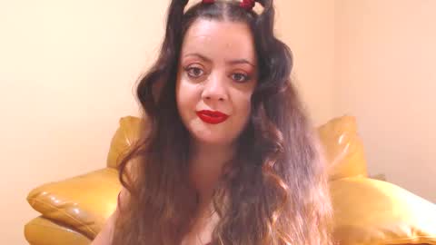 Snapshot of luisahornydoll chatting on 10-05-25, 11:41 Cassie online show from 10-05-25, 11:41