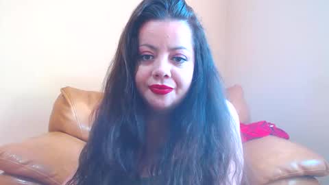 Snapshot of luisahornydoll chatting on 05-27-26, 07:38 Cassie online show from 05-27-26, 07:38