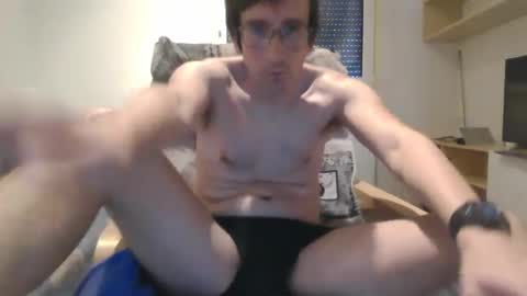 Snapshot of luismcawesome chatting on 09-26-25, 09:57 Luis online show from 09-26-25, 09:57