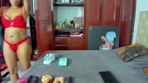 Snapshot of luissa_s1 chatting on 01-04-25, 02:25 Luissa online show from 01-04-25, 02:25