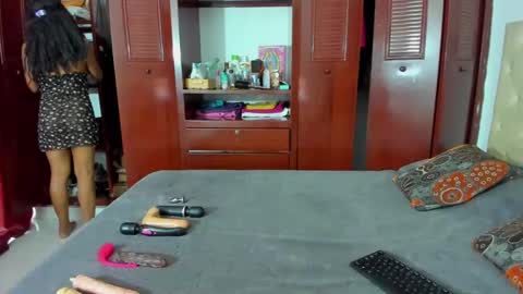 Snapshot of luissa_s1 chatting on 01-05-25, 01:36 Luissa online show from 01-05-25, 01:36