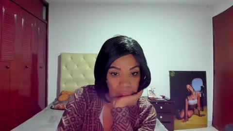 Snapshot of luissa_s1 chatting on 01-17-25, 11:38 Luissa online show from 01-17-25, 11:38