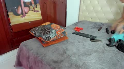 Snapshot of luissa_s1 chatting on 09-13-25, 02:50 Luissa online show from 09-13-25, 02:50