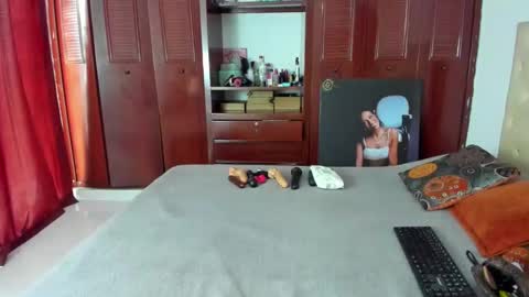 Luissa online show from 12-14-25, 12:21