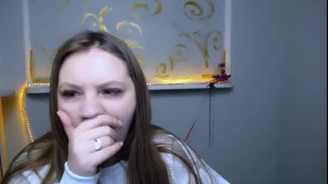 Luiza online show from 02-18-25, 06:04