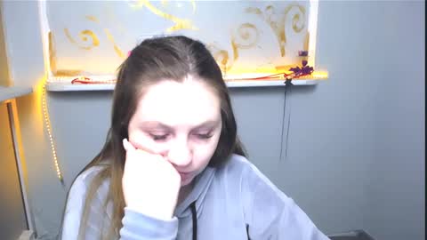 Luiza online show from 02-23-25, 07:22