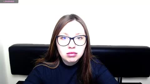 Snapshot of luizaheems_ chatting on 03-25-26, 07:47 Luiza online show from 03-25-26, 07:47