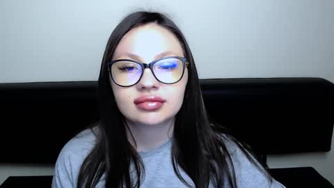 Snapshot of luizaheems_ chatting on 05-14-26, 06:20 Luiza online show from 05-14-26, 06:20