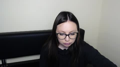 Luiza online show from 05-20-26, 06:19