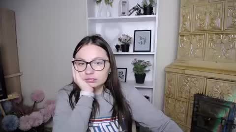 Luiza online show from 06-15-26, 06:15
