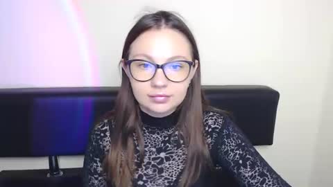 Luiza online show from 06-18-26, 06:24