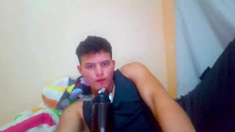 Snapshot of lukas2002alien622712 chatting on 09-21-25, 11:28 Lukas online show from 09-21-25, 11:28