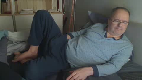 luke7634 online show from 12-22-24, 08:58