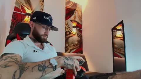 LUKE online show from 11-17-25, 12:55