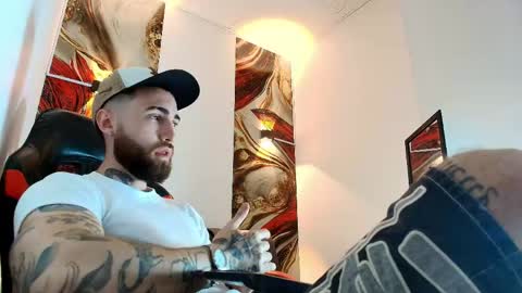 LUKE online show from 05-01-26, 01:05