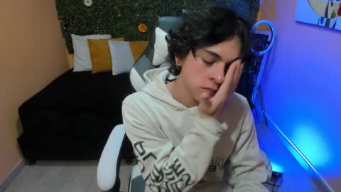 Luke online show from 12-20-24, 08:23