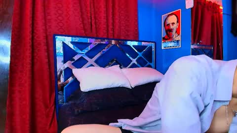 Snapshot of luke_howland chatting on 05-05-26, 02:58 Luke online show from 05-05-26, 02:58