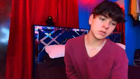 Snapshot of luke_howland chatting on 06-09-26, 10:32 Luke online show from 06-09-26, 10:32