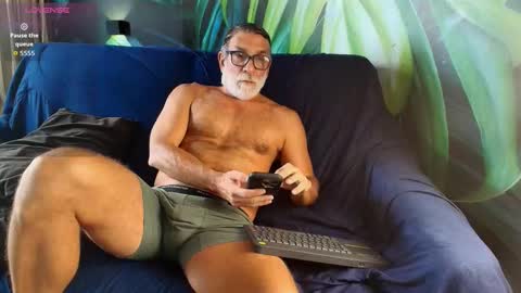 Luke Crews online show from 02-06-26, 06:00