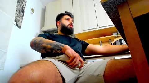 Snapshot of lukedenver chatting on 02-07-26, 02:10 Luke online show from 02-07-26, 02:10