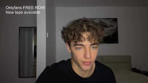 Snapshot of lukedesirable chatting on 12-02-25, 07:42 lukedesirable online show from 12-02-25, 07:42